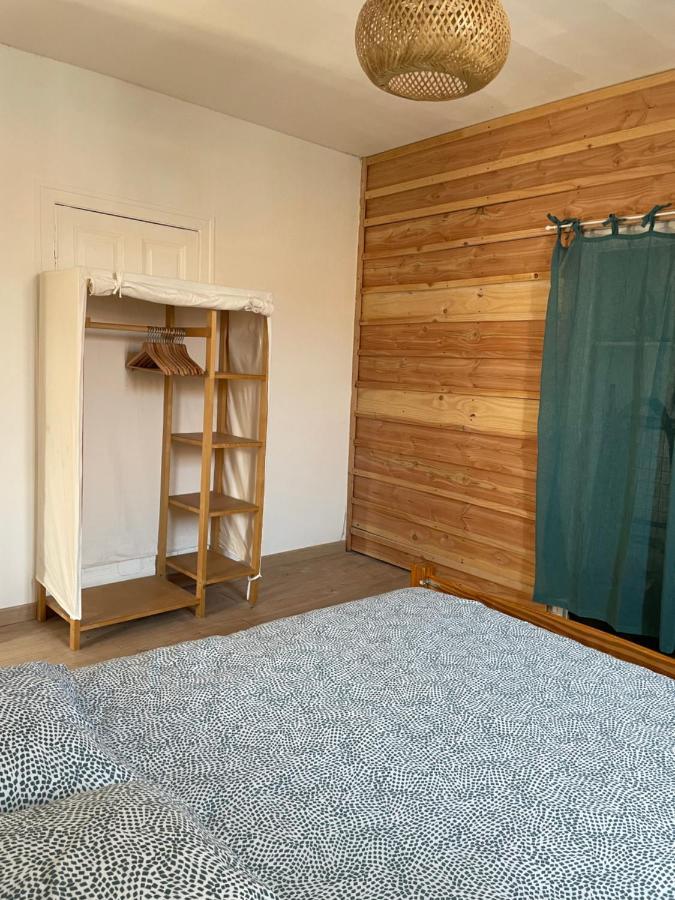 Le Velo Bleu Apartment Troyes Bagian luar foto
