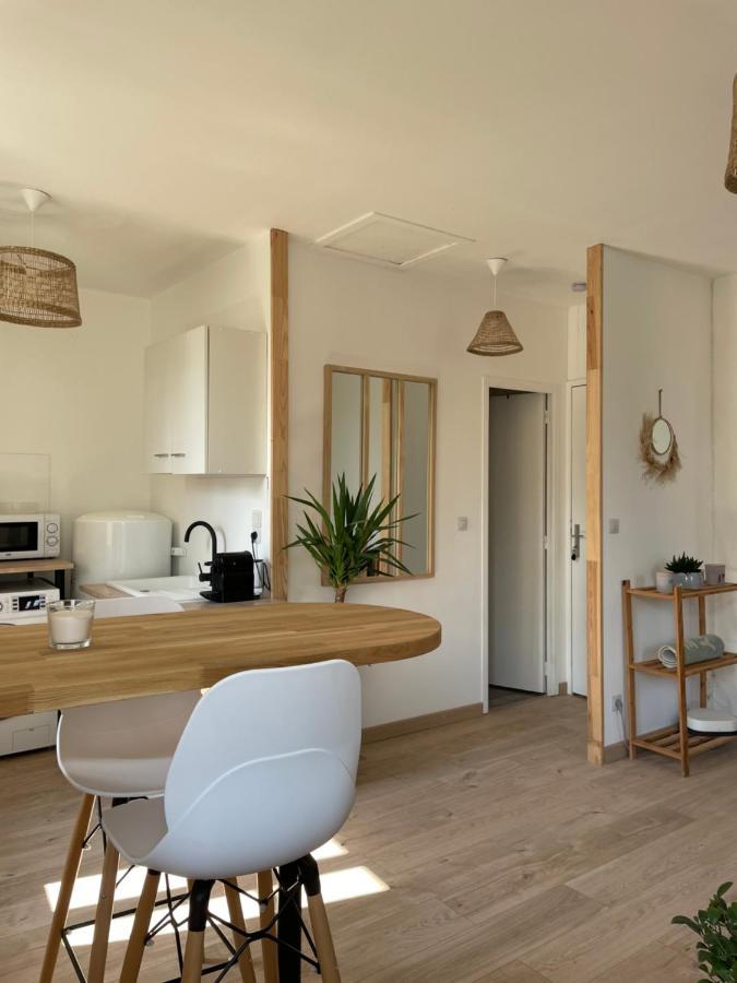 Le Velo Bleu Apartment Troyes Bagian luar foto
